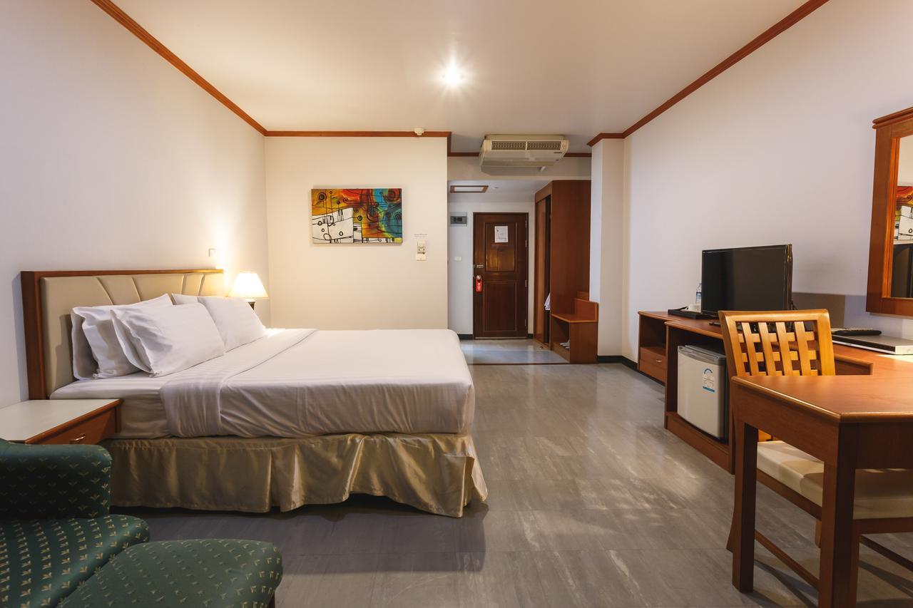 Surin Majestic Hotel Εξωτερικό φωτογραφία
