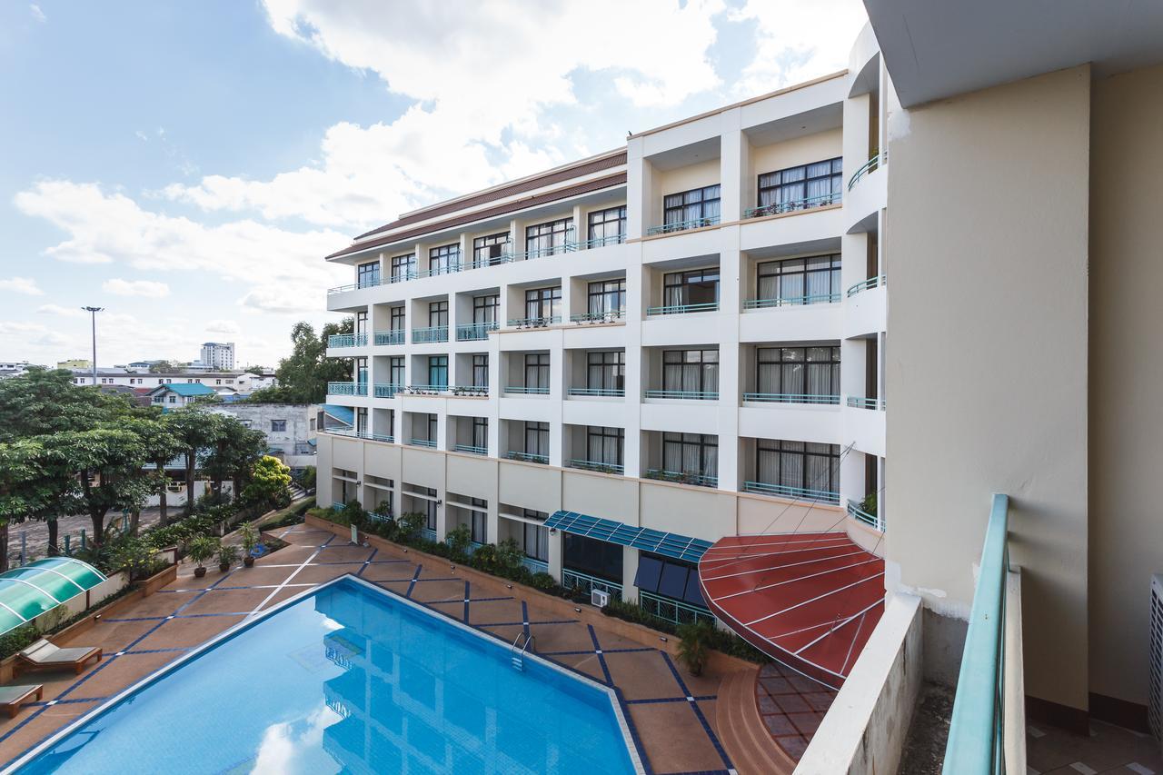 Surin Majestic Hotel Εξωτερικό φωτογραφία