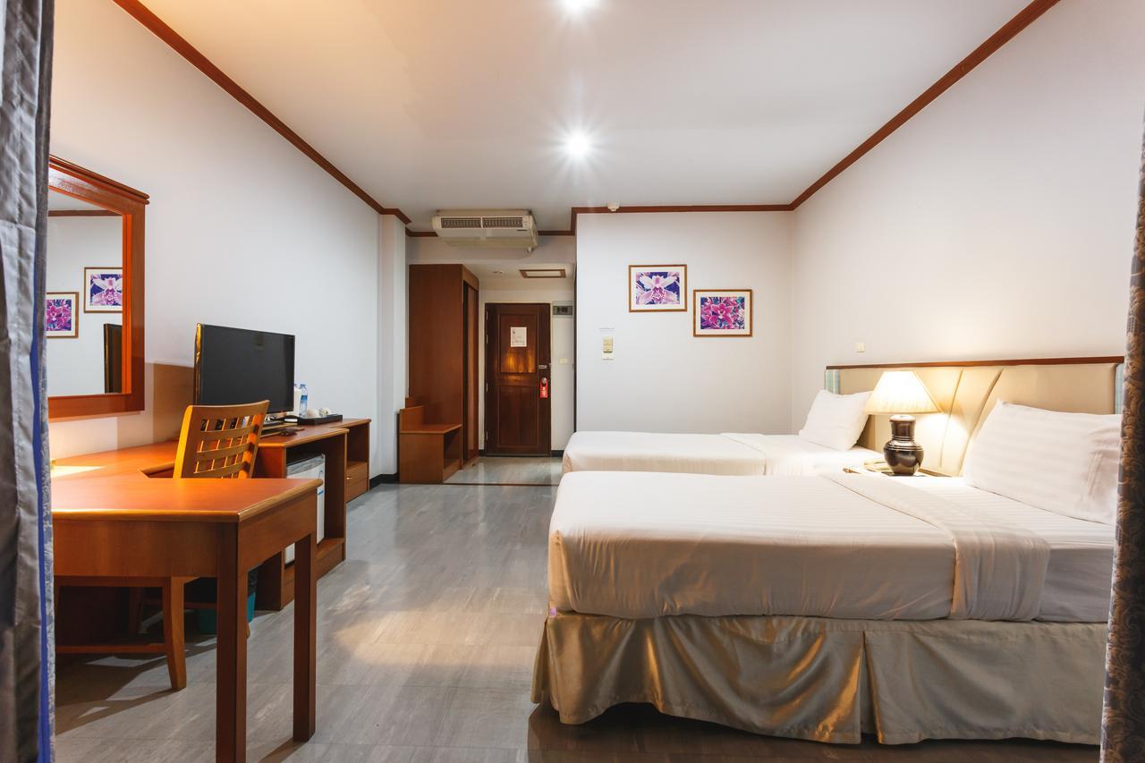 Surin Majestic Hotel Εξωτερικό φωτογραφία