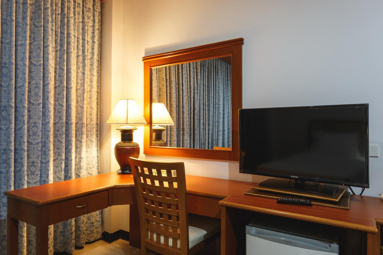 Surin Majestic Hotel Εξωτερικό φωτογραφία