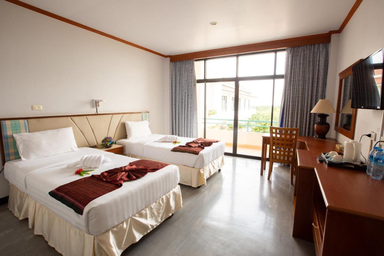 Surin Majestic Hotel Εξωτερικό φωτογραφία